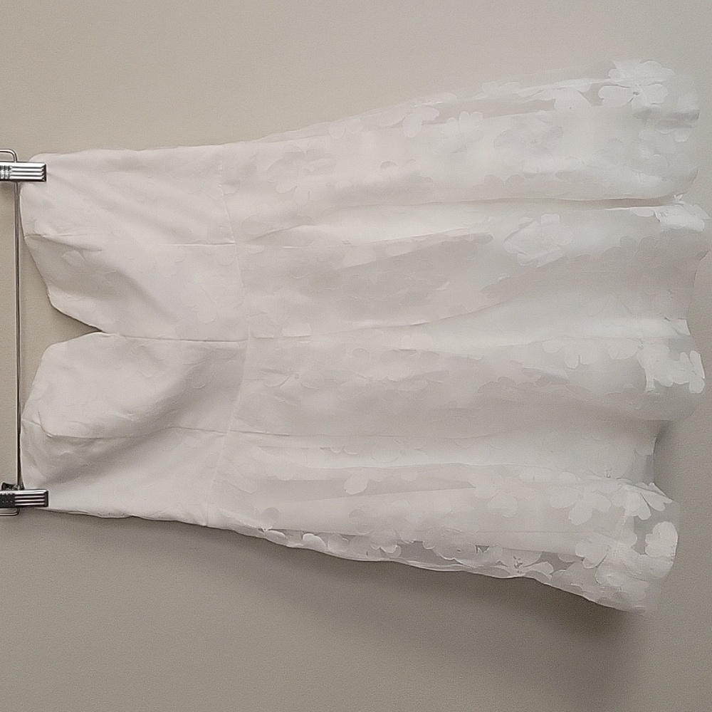 NWOT Lulus Distinctly Flirty White Floral Burnout Strapless Mini Dress S… - Picture 4 of 12